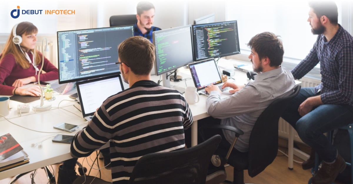 Dedicated Development Team Model: Definition, Advantages, and Challenges for Your Project