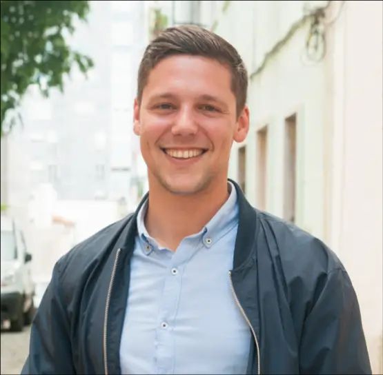 Alexander Bennett